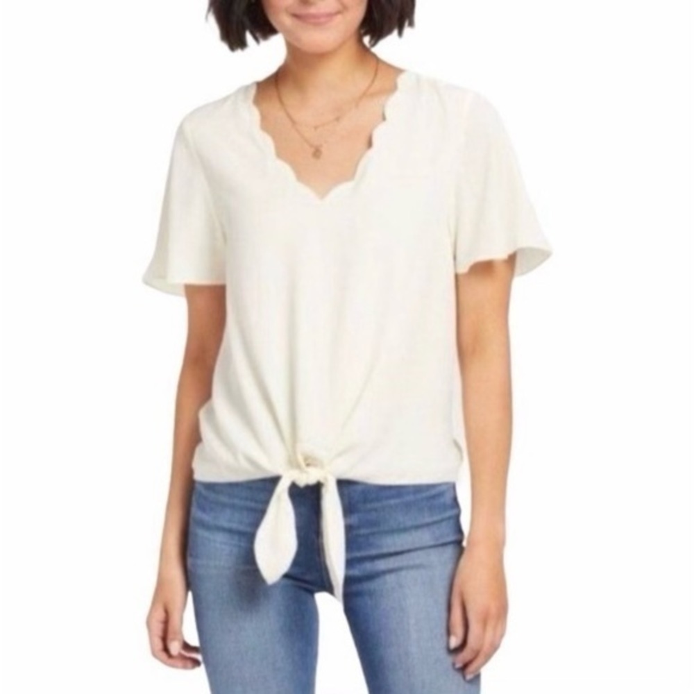 Evereve Allison Joy Scallop Neck Top, size S, EUC